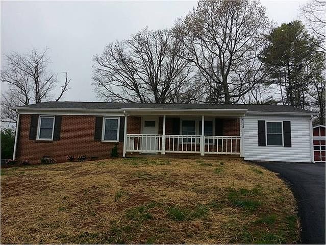 1st image of 2113 La Mesa Ct
