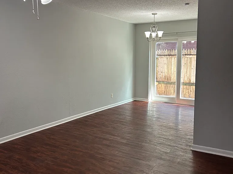1606 N Vine St #B — Photo 2