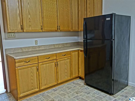 4th image of 4619 Ardmore Dr NW