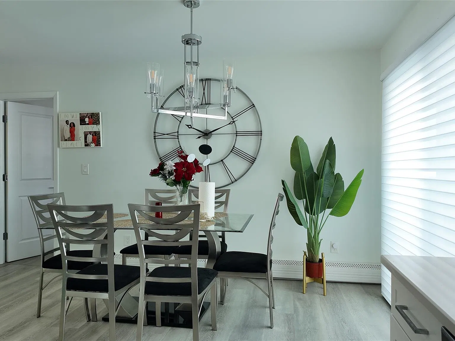 1 bed, 1.0 bath, 800 sqft, $2,350 — Photo 4