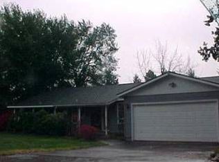 1649 NE Canyon Park Dr, Bend, OR 97701