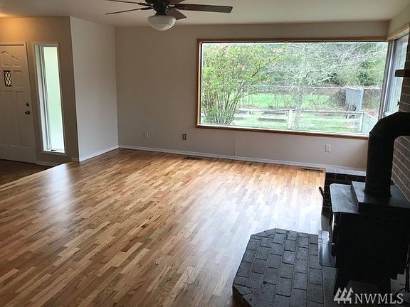 2nd image of 3048 NW River Ln
