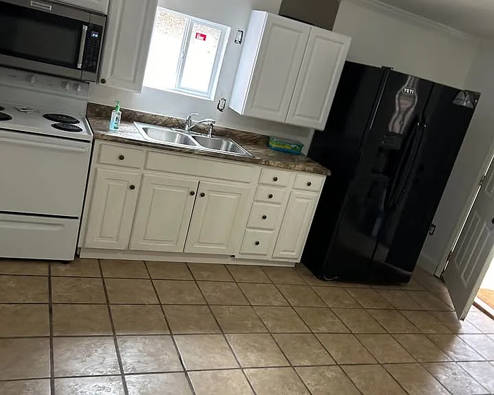 2145 River Rd #1 — Photo 5