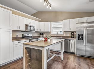 1521 Switchback Cv, Fort Wayne, IN 46845