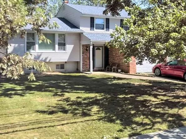 924 Cropwell Rd, Cherry Hill, NJ 08003