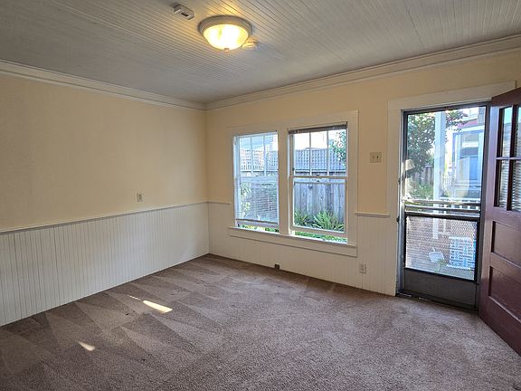 4th image of 208 Lincoln St #4