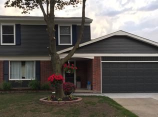 29233 Perth St, Livonia, MI 48154