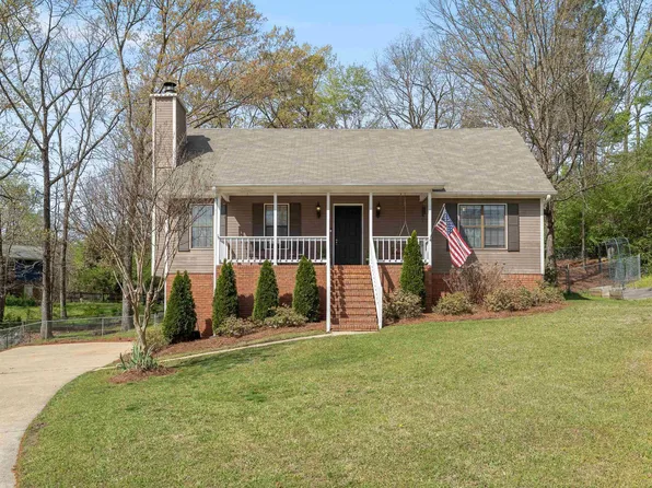 3122 Cedarbrook Ln, Trussville, AL 35173