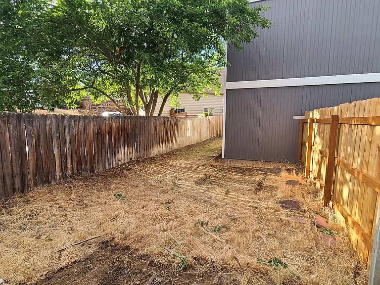 2141 SW Quartz Ave — Photo 26