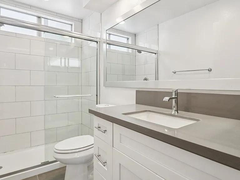 960 N. Alfred — Photo 19