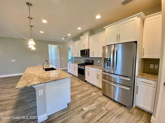 4th image of 7397 Bluemink Ln