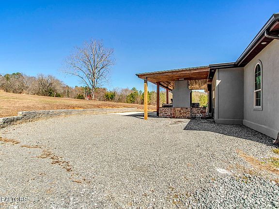 42nd image of 1100 County Road 20