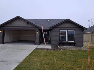 7806 Massey Dr, Pasco, WA 99301