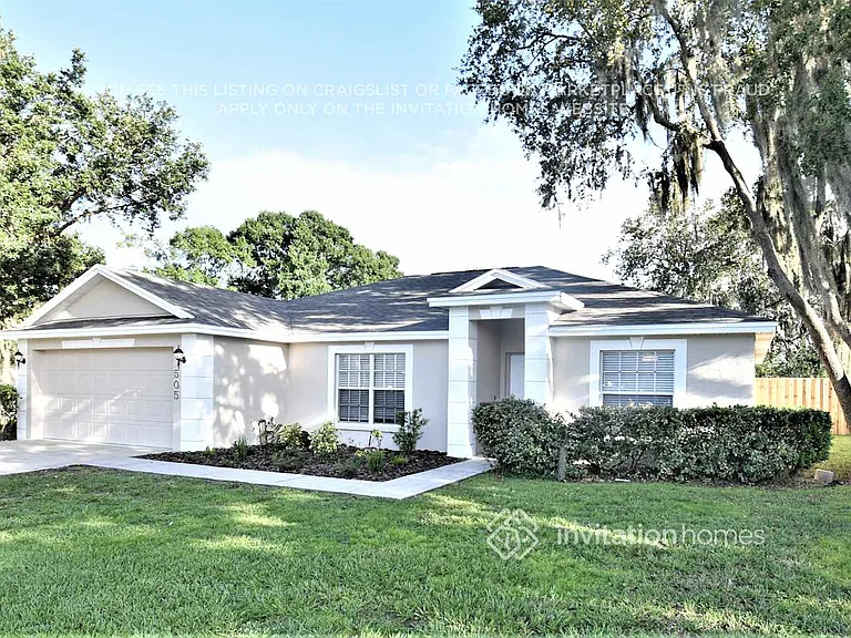 505 Seven Oaks St — Photo 2