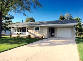 2730 34th St, Two Rivers, WI 54241