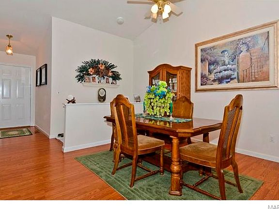 3rd image of 10192 Carlton Place Ct