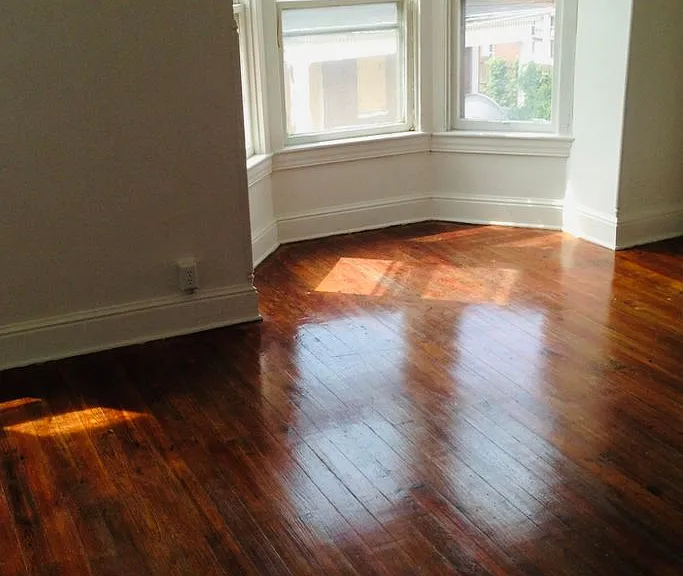 527 E Philadelphia St #2 — Photo 3