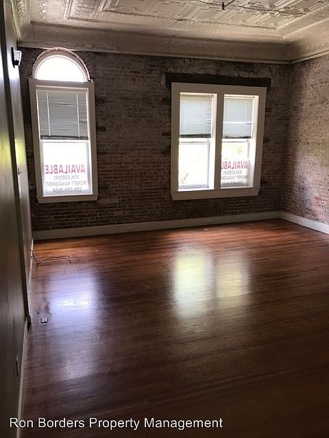 2nd image of 113 N Patterson St APT D