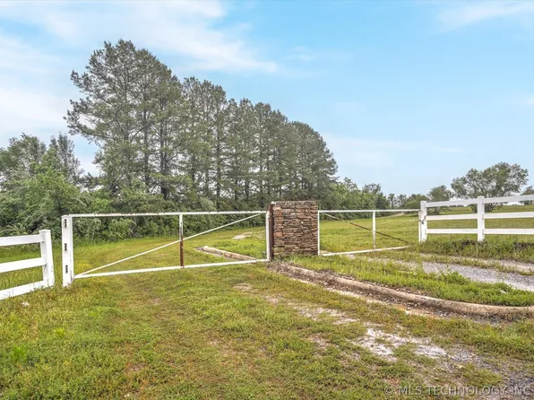 26324 E 121st St S, Coweta, OK 74429