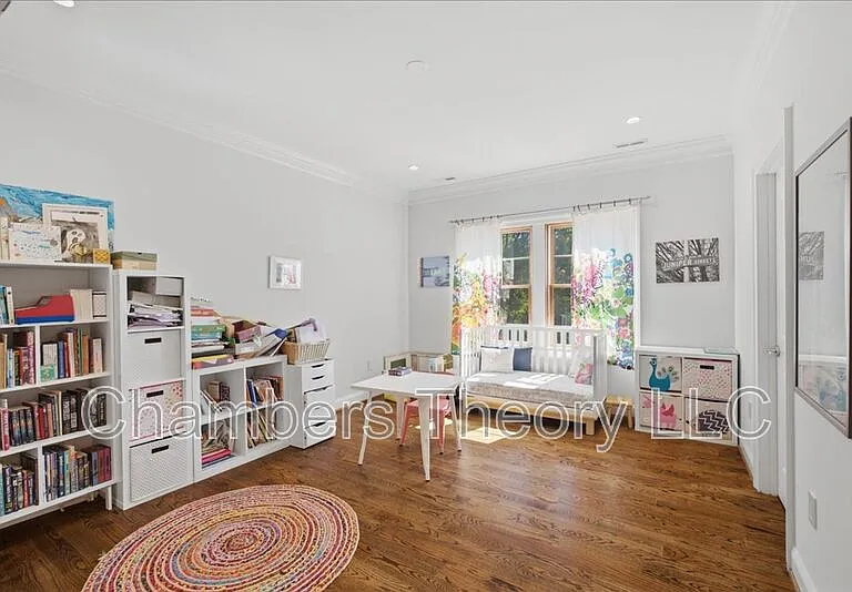 7010 Girard St — Photo 38