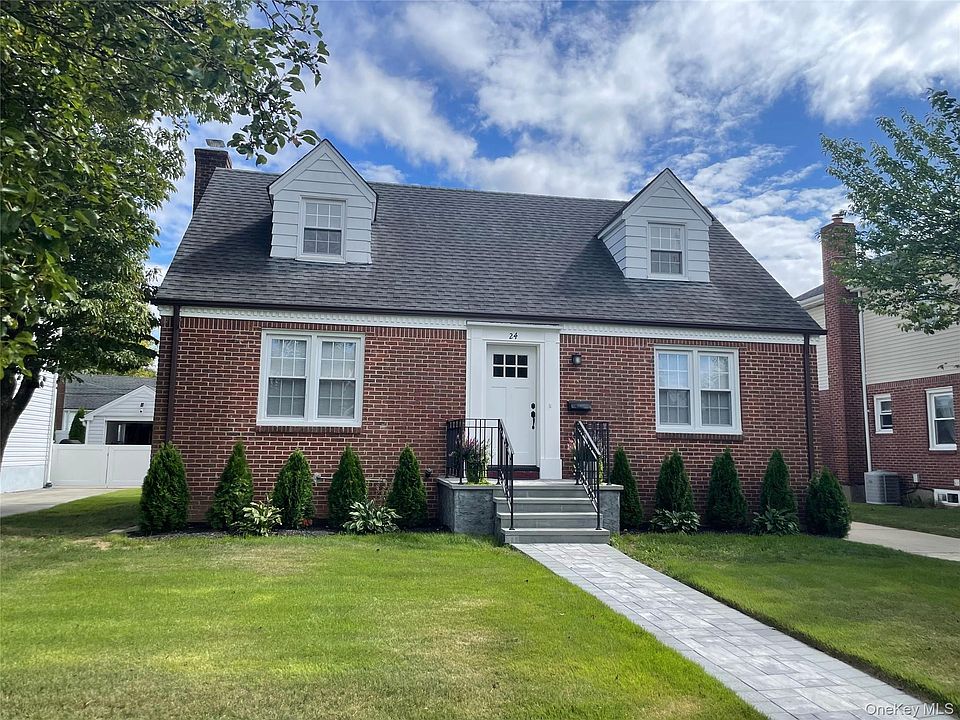 1st image of 24 Tulip Lane