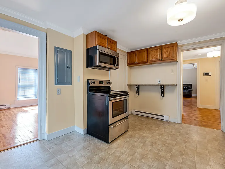 91 Elm St #3 — Photo 4