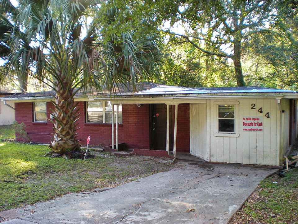 1st image of 244 Pecan St