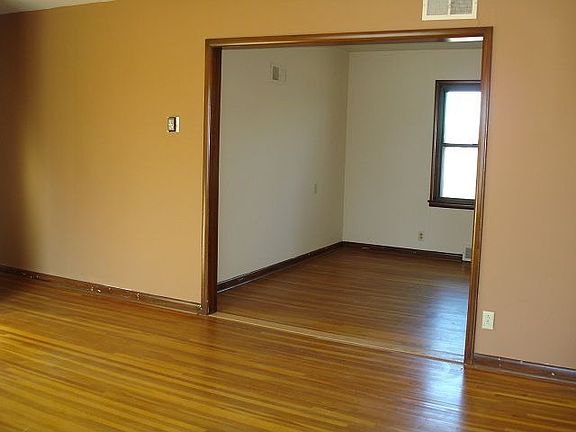 2nd image of 44 Faircrest Dr