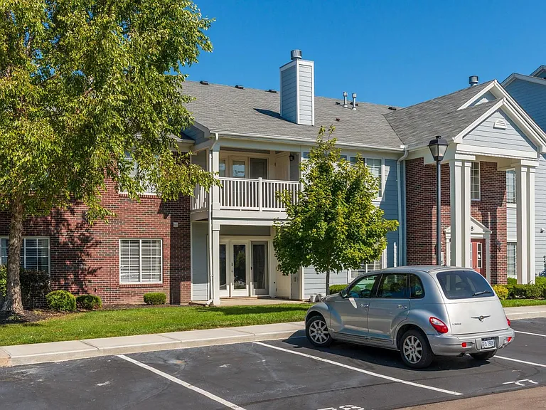 3048 Westminster Dr #101 — Photo 41