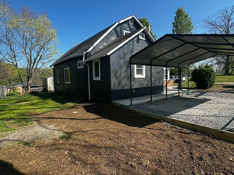 1801 Woodson Dr — Photo 43