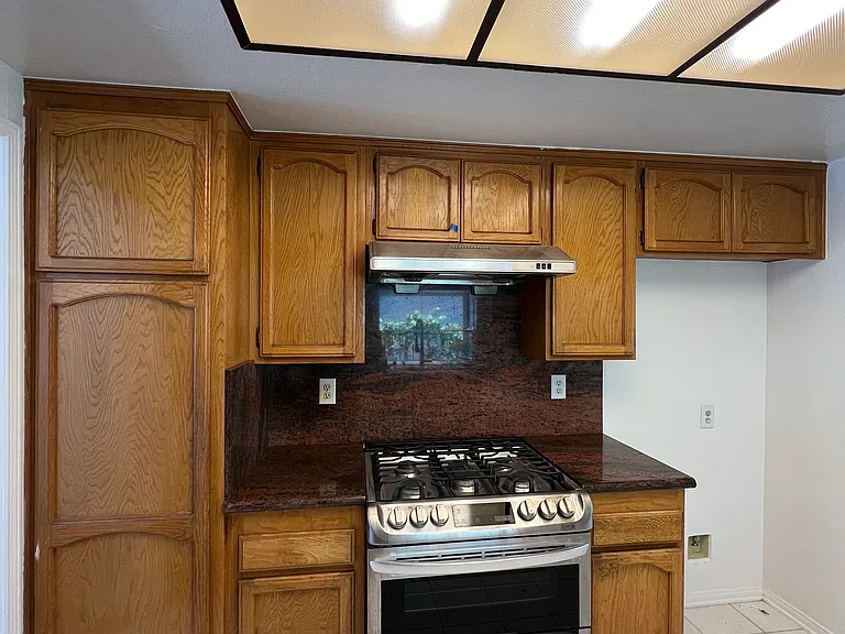 19503 Crystal Ridge Ln — Photo 2