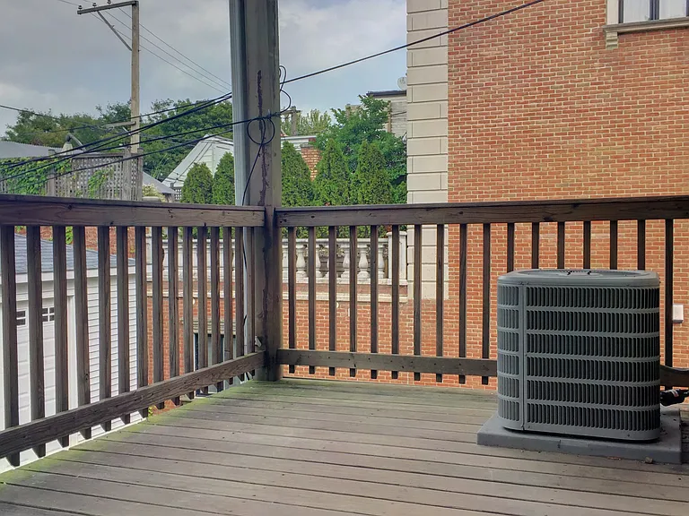2612 W Huron St #2F — Photo 7