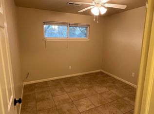 502 Morrison Pl APT B, Springdale, AR 72762