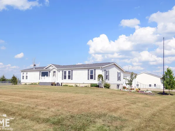 2020 N Watson Rd, Saint Johns, MI 48879