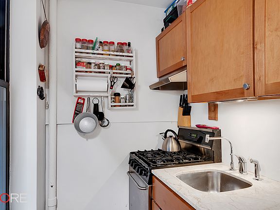 4th image of 245 W 115th St APT 13
