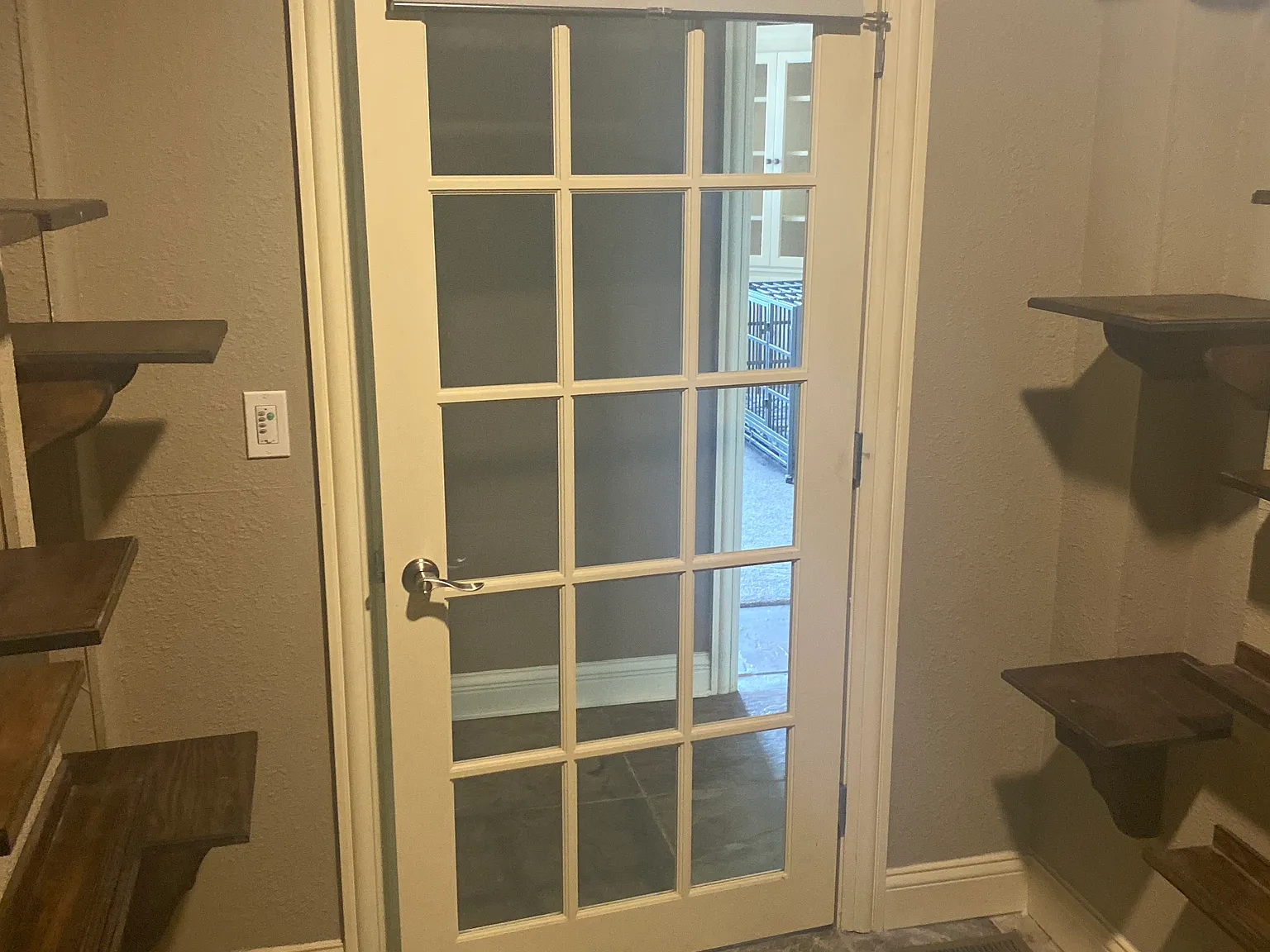 4 bed, 4330 sqft, $3,500 — Photo 4