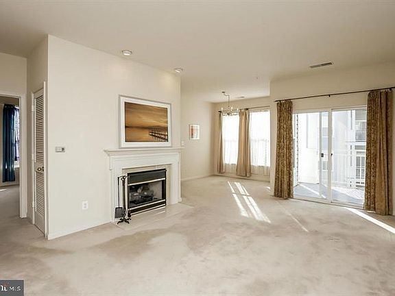 3rd image of 3517 Piney Woods Pl #203