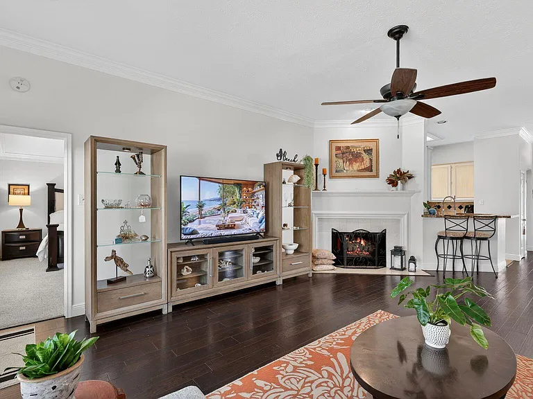 502 Ernst Ct — Photo 15
