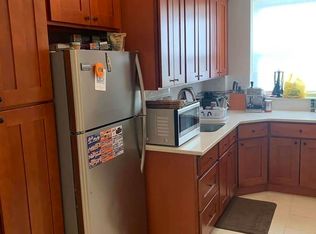 2850 37th St APT 3B, Astoria, NY 11103
