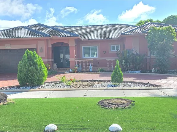 17665 NW 87th Ct, Hialeah, FL 33018