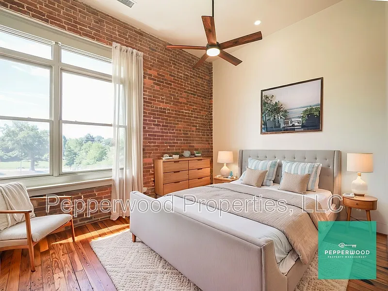 2 bed, 2.0 bath, 1200 sqft, $1,595 — Photo 1