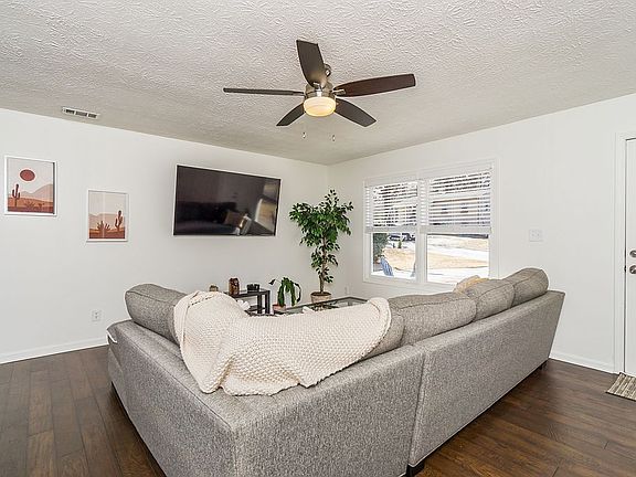4th image of 1761 Mackinaw Pl SE
