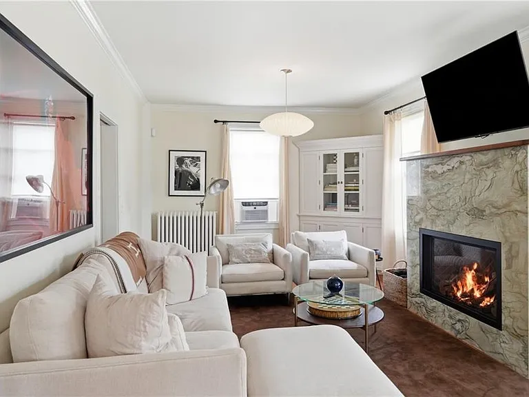 52 Berkeley Ave — Photo 7