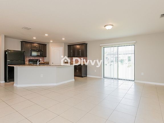 4th image of 382 Hibiscus Dr