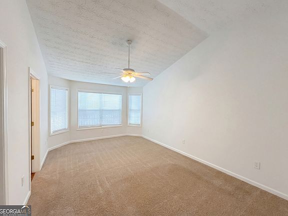 4th image of 413 Jasmine Trl