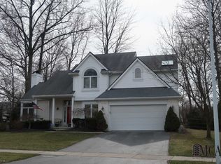 6745 Lockmill Rd, Temperance, MI 48182