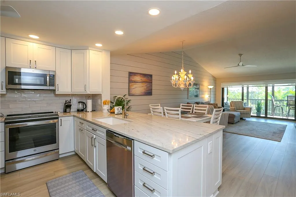 3 bed, 2.0 bath, 1427 sqft, $3,600 — Photo 1