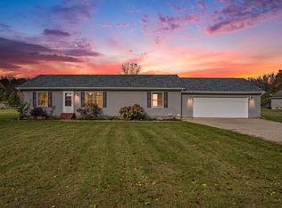 94 Easton Dr, Ionia, MI 48846