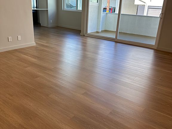 3rd image of 601 California Ave APT 106