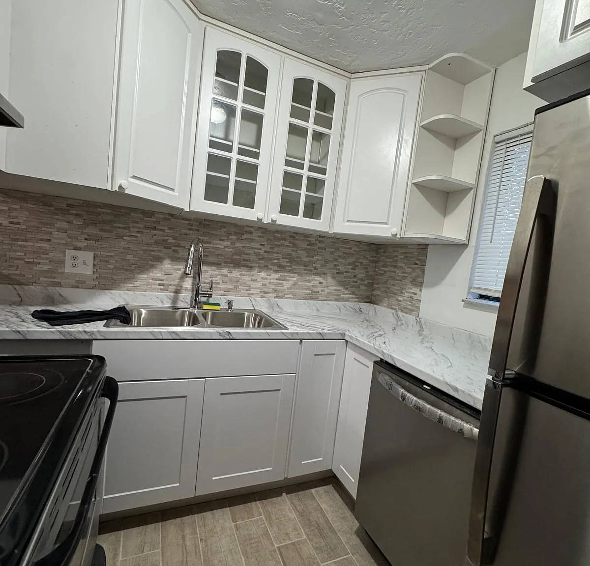 2 bed, $1,525 — Photo 3